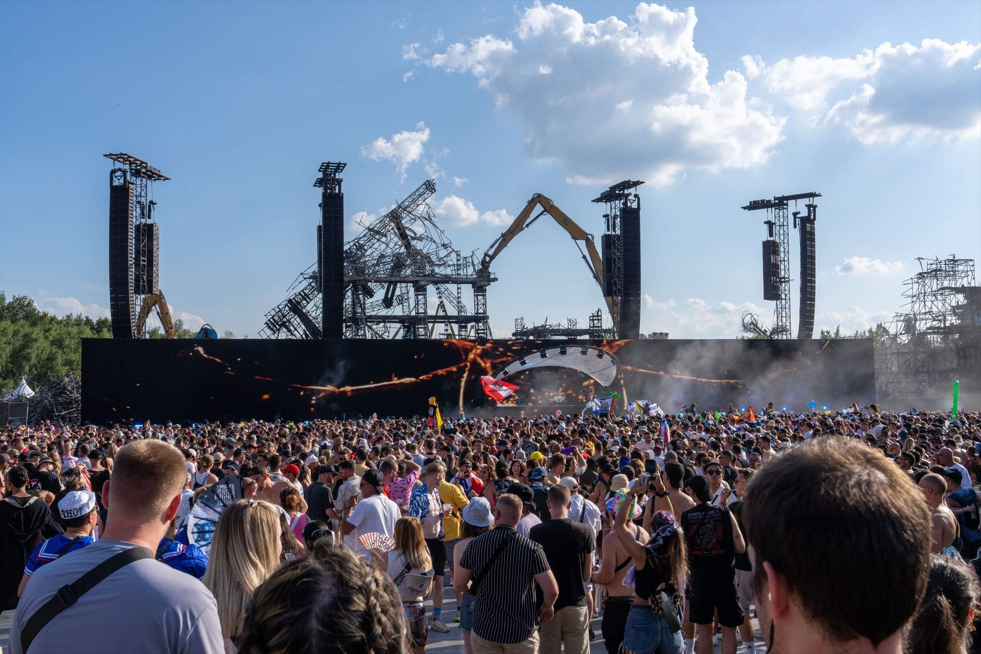 L’estelada es cola a Tomorrowland, el festival de música electrònica més gran del món
