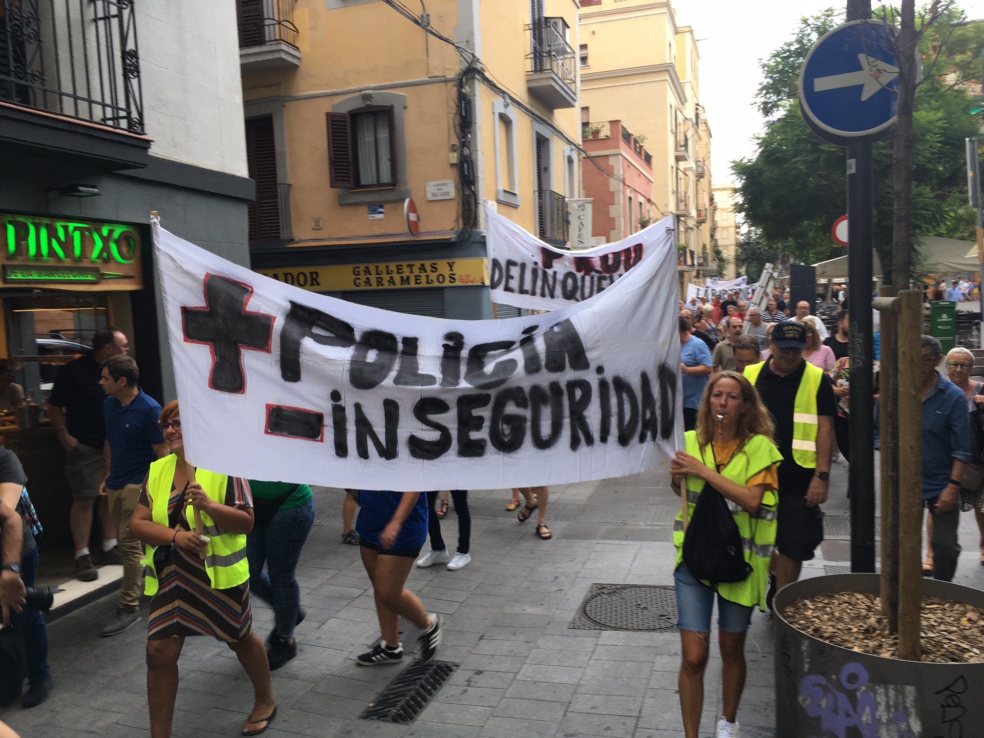 Entitats veïnals es manifestaran contra Colau per la falta de "civisme i seguretat"