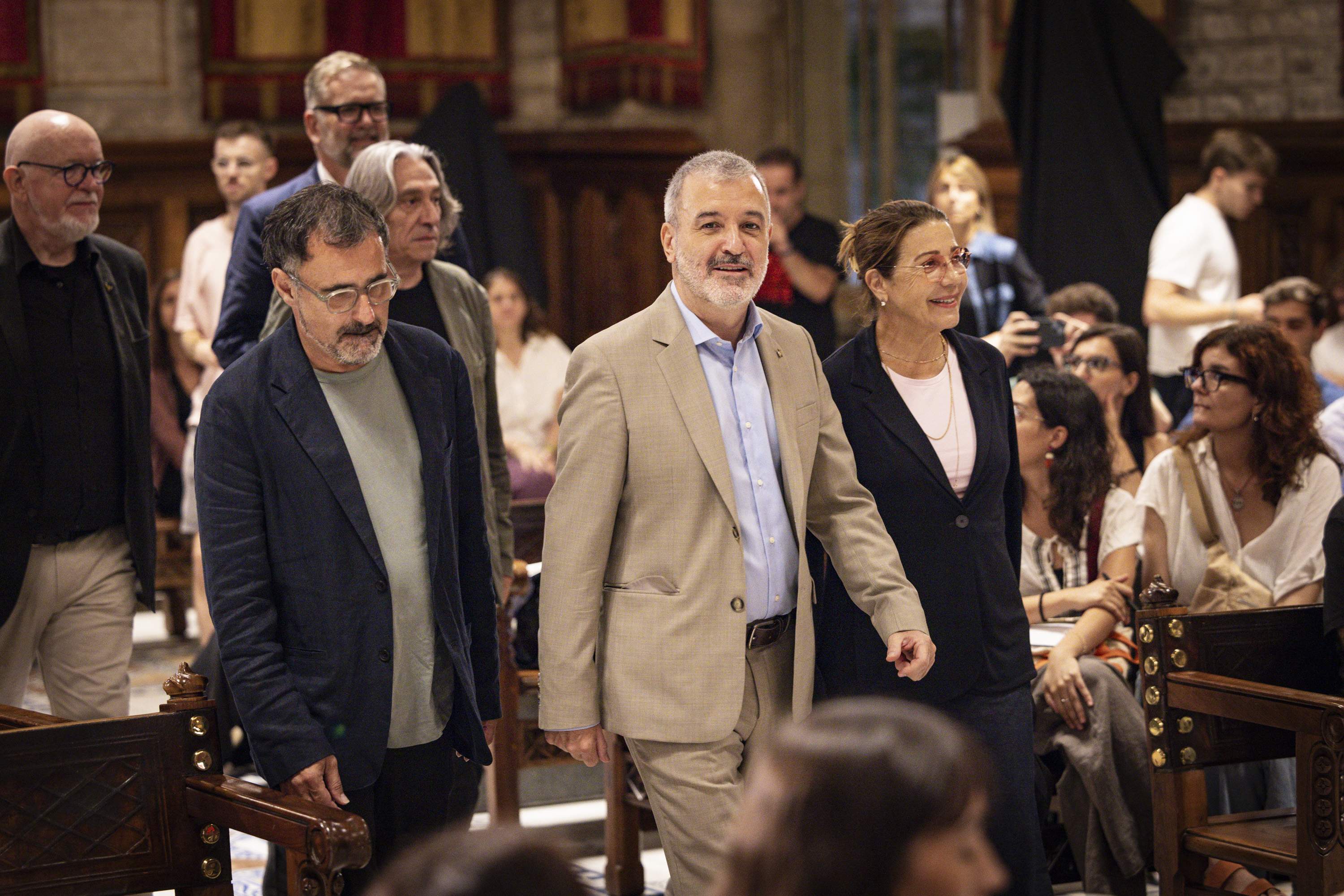 El gobierno Collboni niega que el cartel de la Mercè 2025 se inspire en "ningún motivo o figura religiosa"