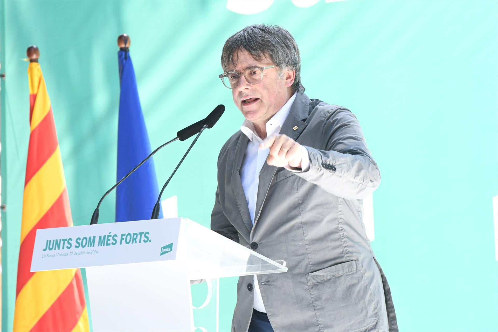 Puigdemont es retroba amb la militància de Junts un any després de la seva incursió a Barcelona