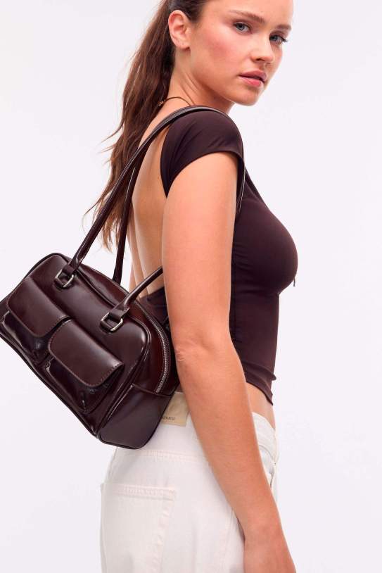 Bolso hombro bolsillos asa larga1 Bolso hombro bolsillos asa larga1