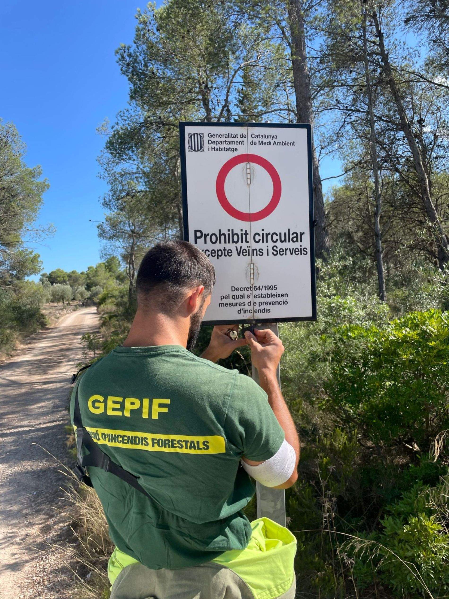 Risc màxim d'incendi a Catalunya: comarques afectades, restriccions i recomanacions