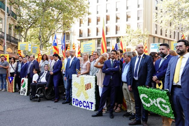 EL NACIONAL - ofrena floral diada 2017 PNV - Roberto Lázaro EL NACIONAL - ofrena floral diada 2017 PNV - Roberto Lázaro