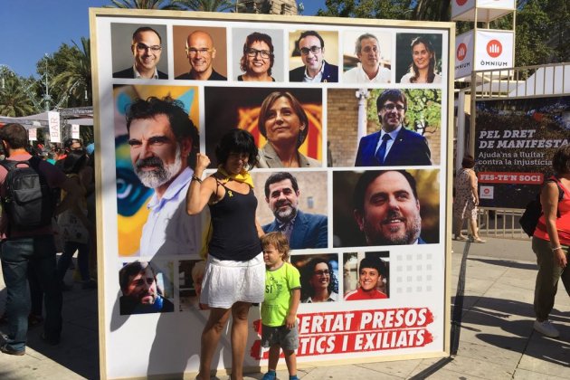 photocall presos Diada 2018 Lluís Companys Gisela Rodríguez photocall presos Diada 2018 Lluís Companys Gisela Rodríguez