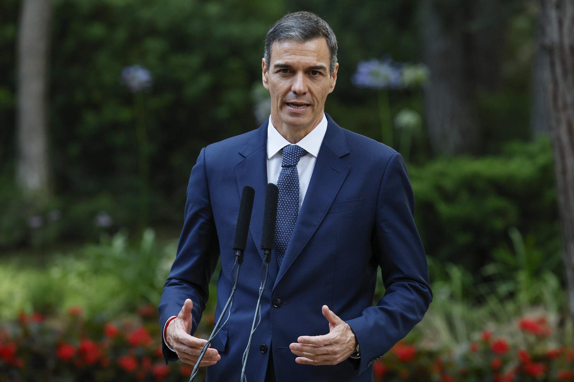 Sánchez tanca files amb el fiscal de l’Estat: “Creiem en la seva innocència, compta amb el nostre aval”