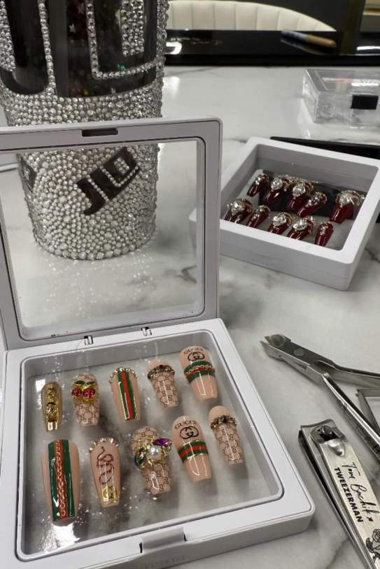 Jennifer Lopez nails Jennifer Lopez nails