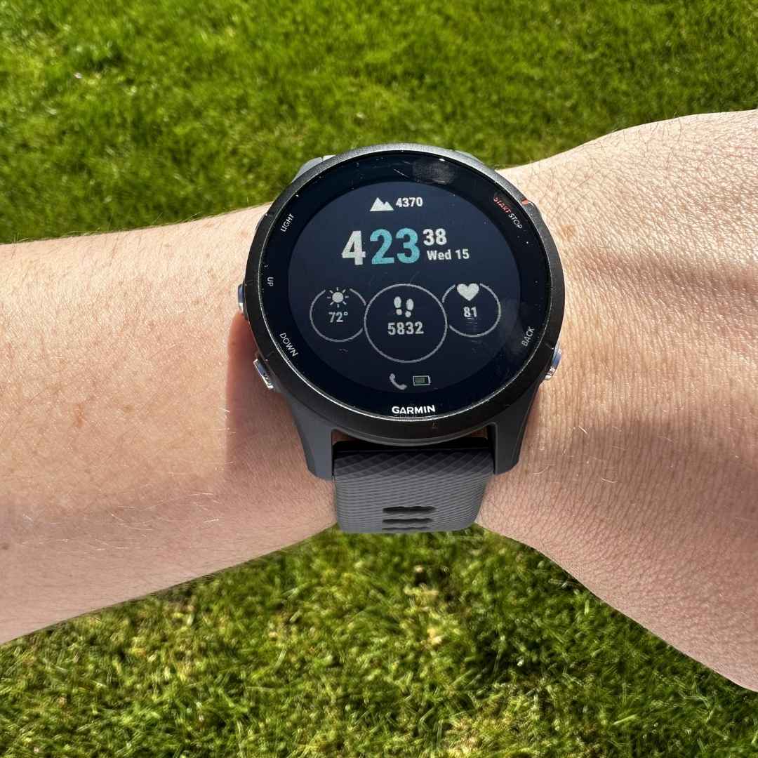 "Lo compré para correr, pero lo utilizo todo el día": opinión real sobre el Garmin Forerunner 255
