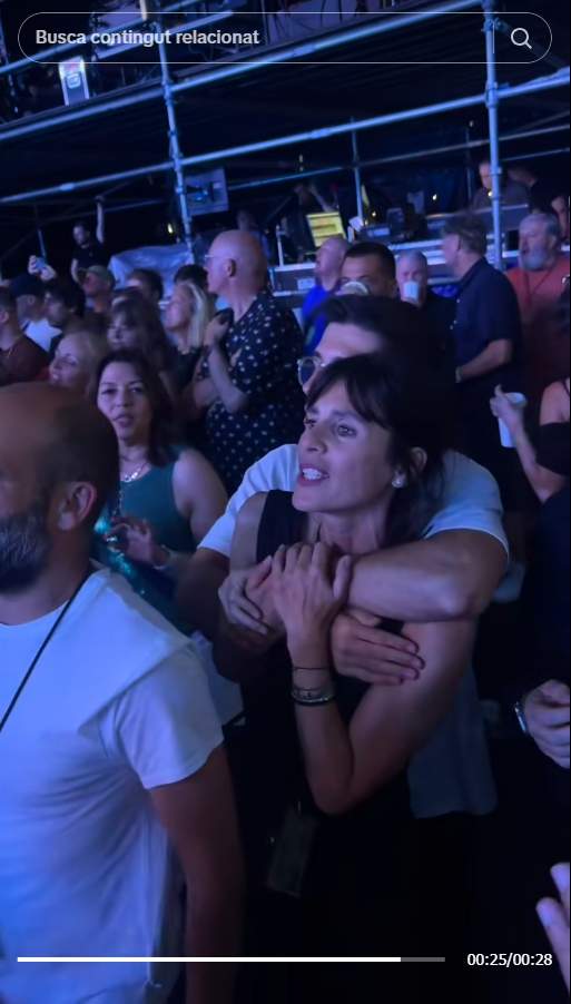 Cristina Serra con Màrius al concierto TikTok @mariaguardiolaa Cristina Serra con Màrius al concierto TikTok @mariaguardiolaa