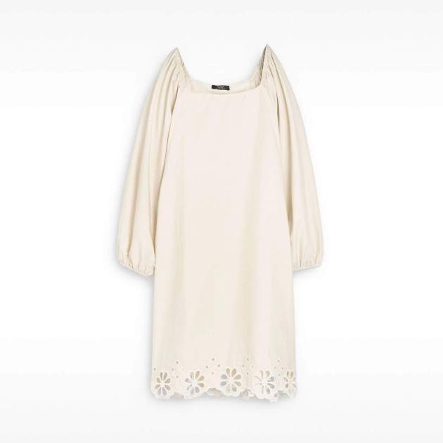 Vestido corto con bordados 100 % algodón Vestido corto con bordados 100 % algodón