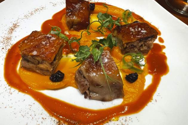 Dados de cochinillo del restaurante Macambo Foto Oriol Foix