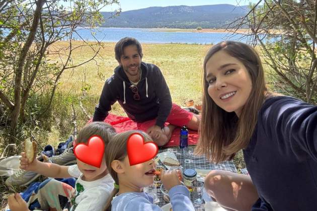 Natalia Sánchez i Marc Clotet amb Lia i Neo Instagram Natalia Sánchez i Marc Clotet amb Lia i Neo Instagram