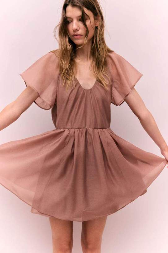 Vestido con mangas mariposa1