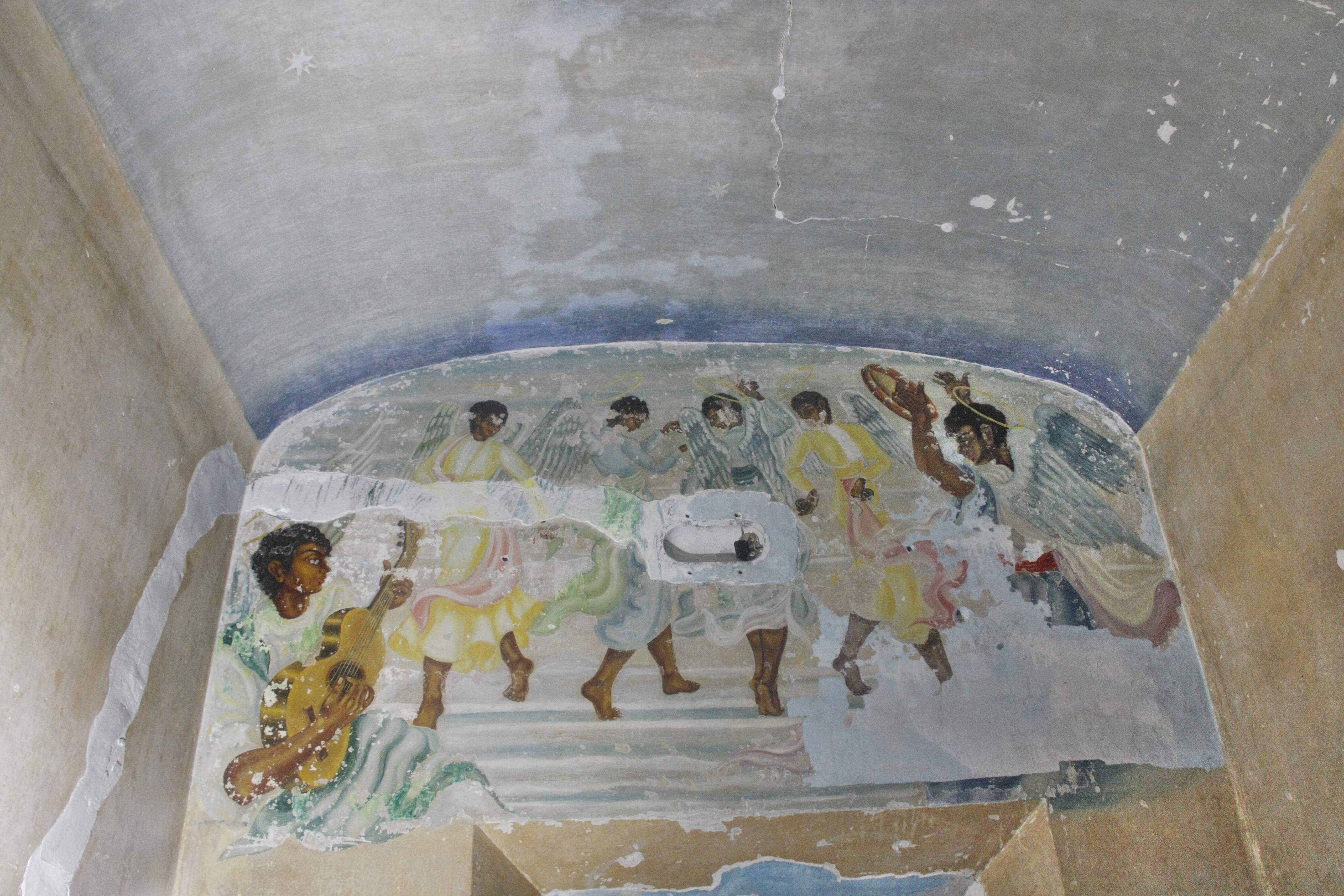 La restauración de la Capella Gitana en la prisión Modelo avanza: descubiertas las pinturas murales