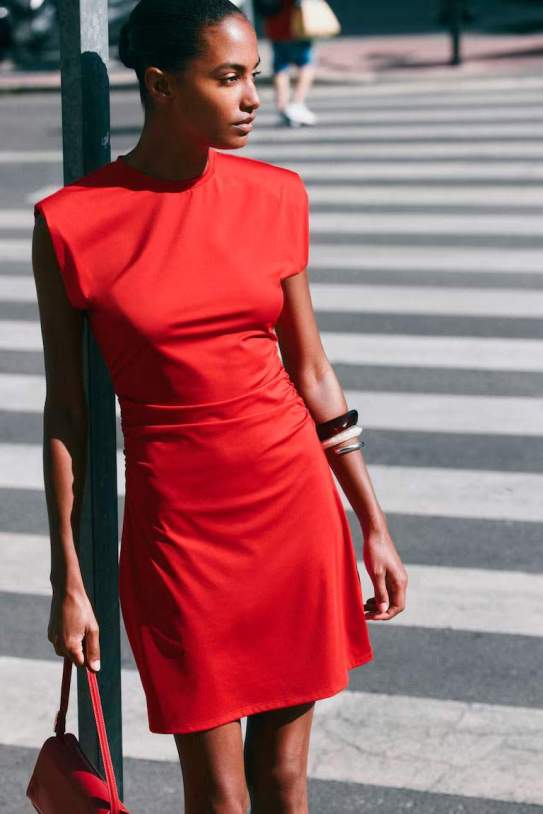 Vestit interlock amb hombreras1
