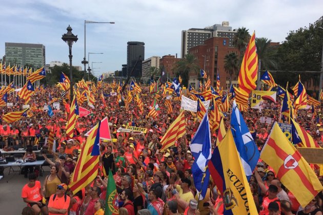 ELNACIONAL manifestacio diada 11-s capçalera Sergi Alcàzar ELNACIONAL manifestacio diada 11-s capçalera Sergi Alcàzar