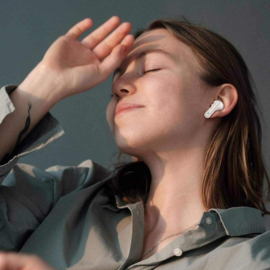 Los auriculares que necesitas si haces muchas llamadas: 4 micrófonos, cancelación de ruido y buena autonomía