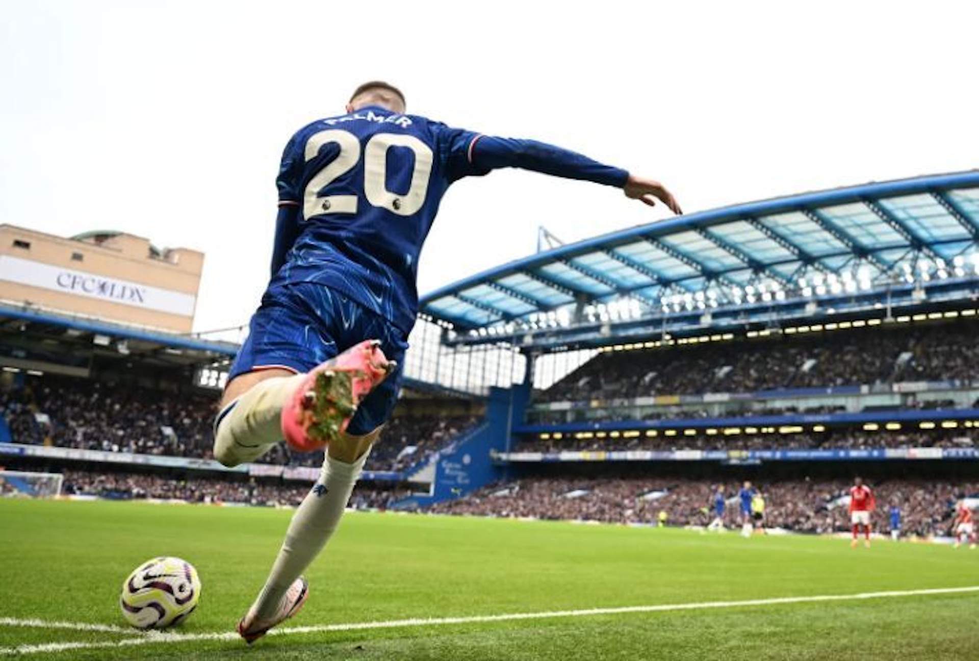 El CEO de la Premier League rebutja reduir clubs en la competició domèstica i critica la saturació
