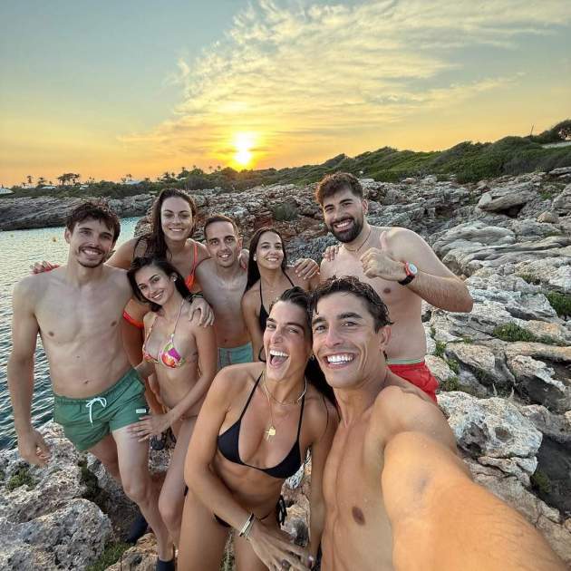 Marc Márquez i Gemma Pinto a Menorca amb amics / Instagram Marc Márquez i Gemma Pinto a Menorca amb amics / Instagram