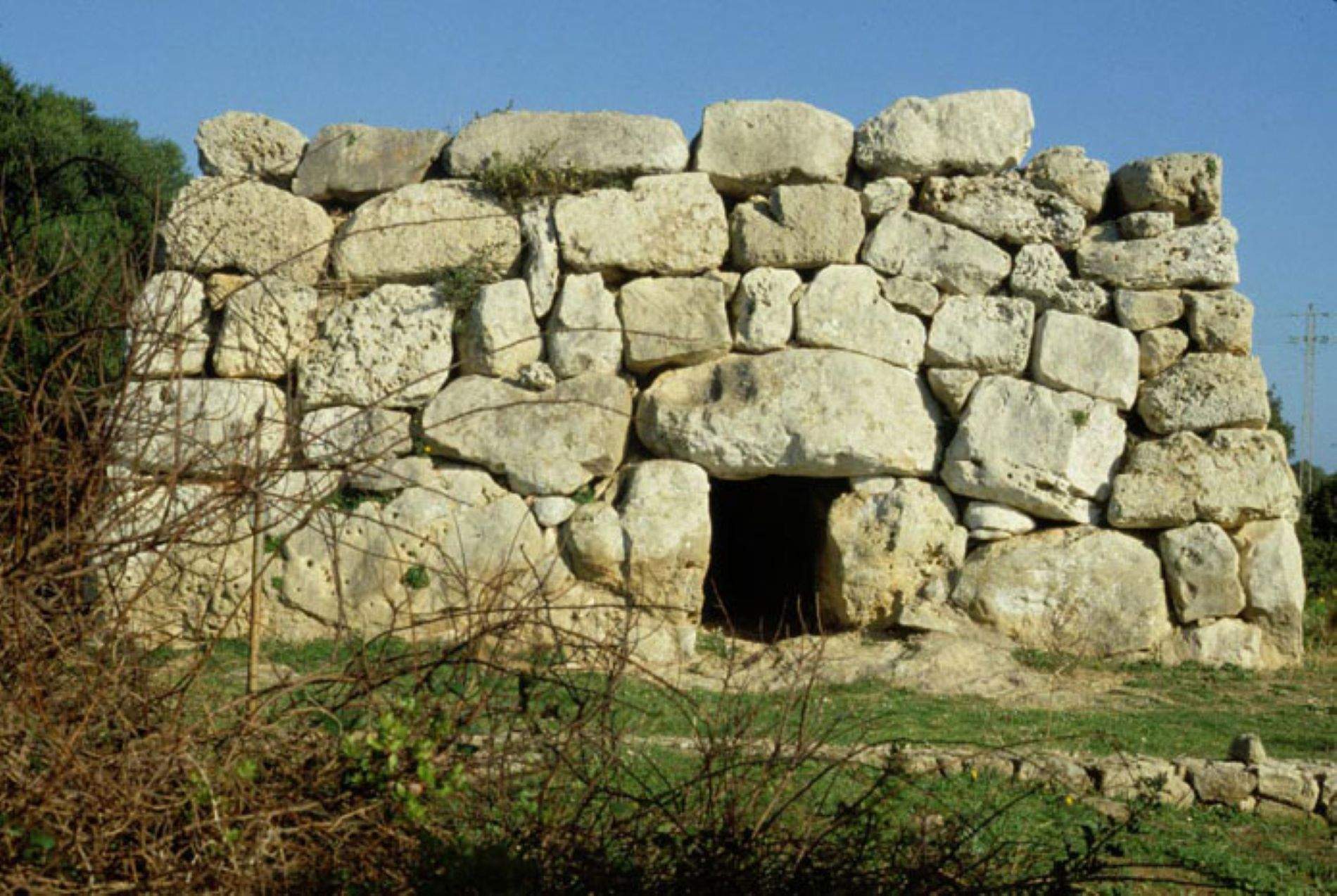 Crisi a la Menorca Talaiòtica: carreteres, retrets, la Unesco i dimissions