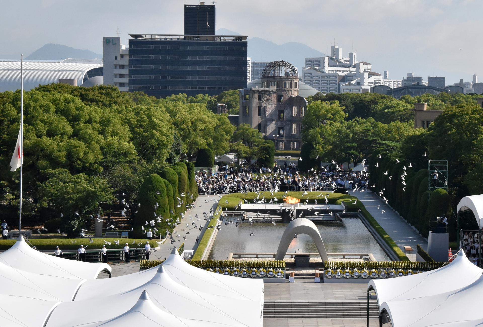 Hiroshima demana pau i memòria davant de l'escalada bèl·lica mundial, el 80è aniversari de la bomba atòmica