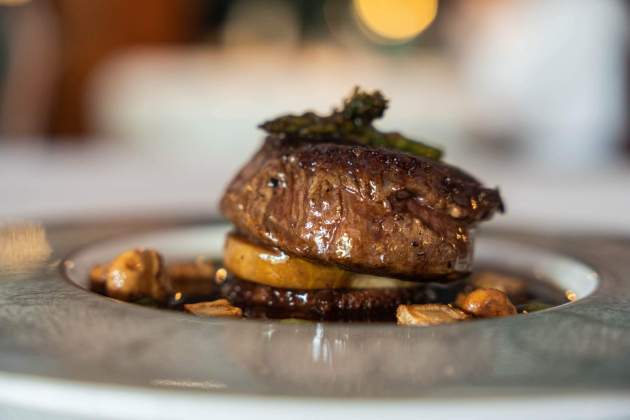 El filet de vedella de Girona a la Rossini de La Jovita de l’Esteve GV / Foto: Jordi Domènech