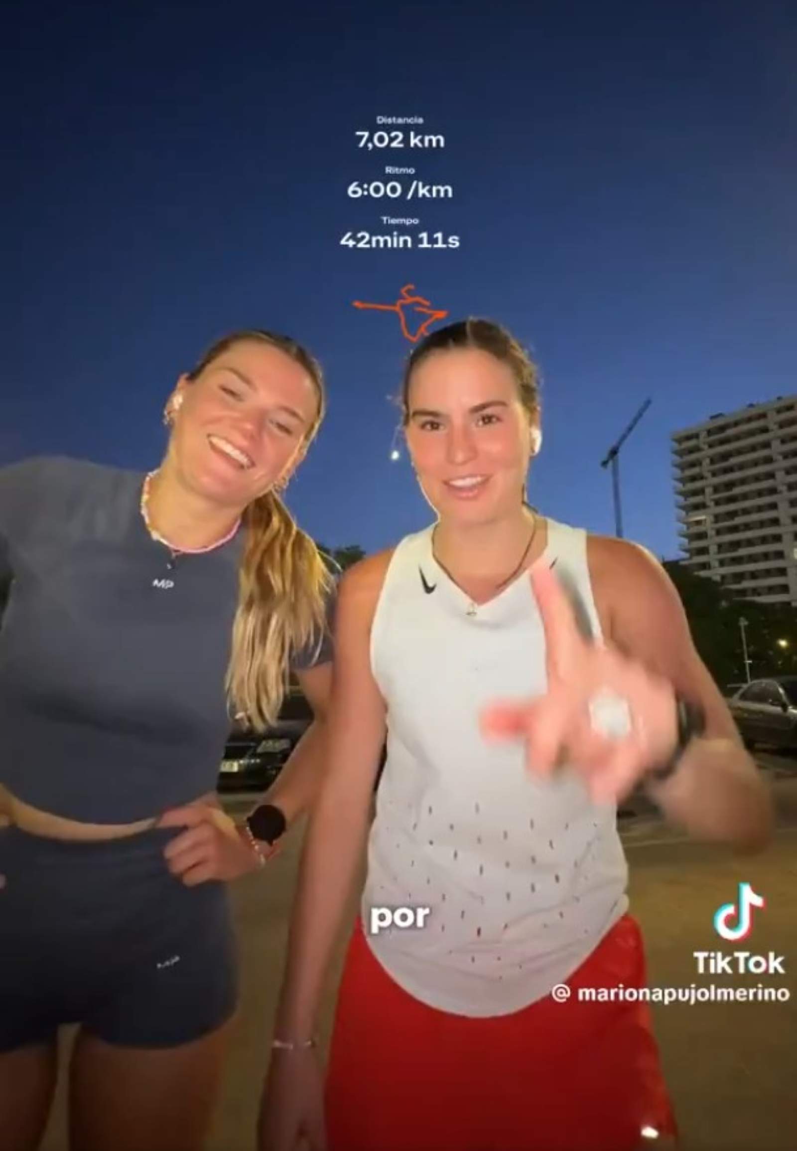 L'alcalde de l'Hospitalet respon el vídeo "classista" de la influencer que corre per "barris xungos"