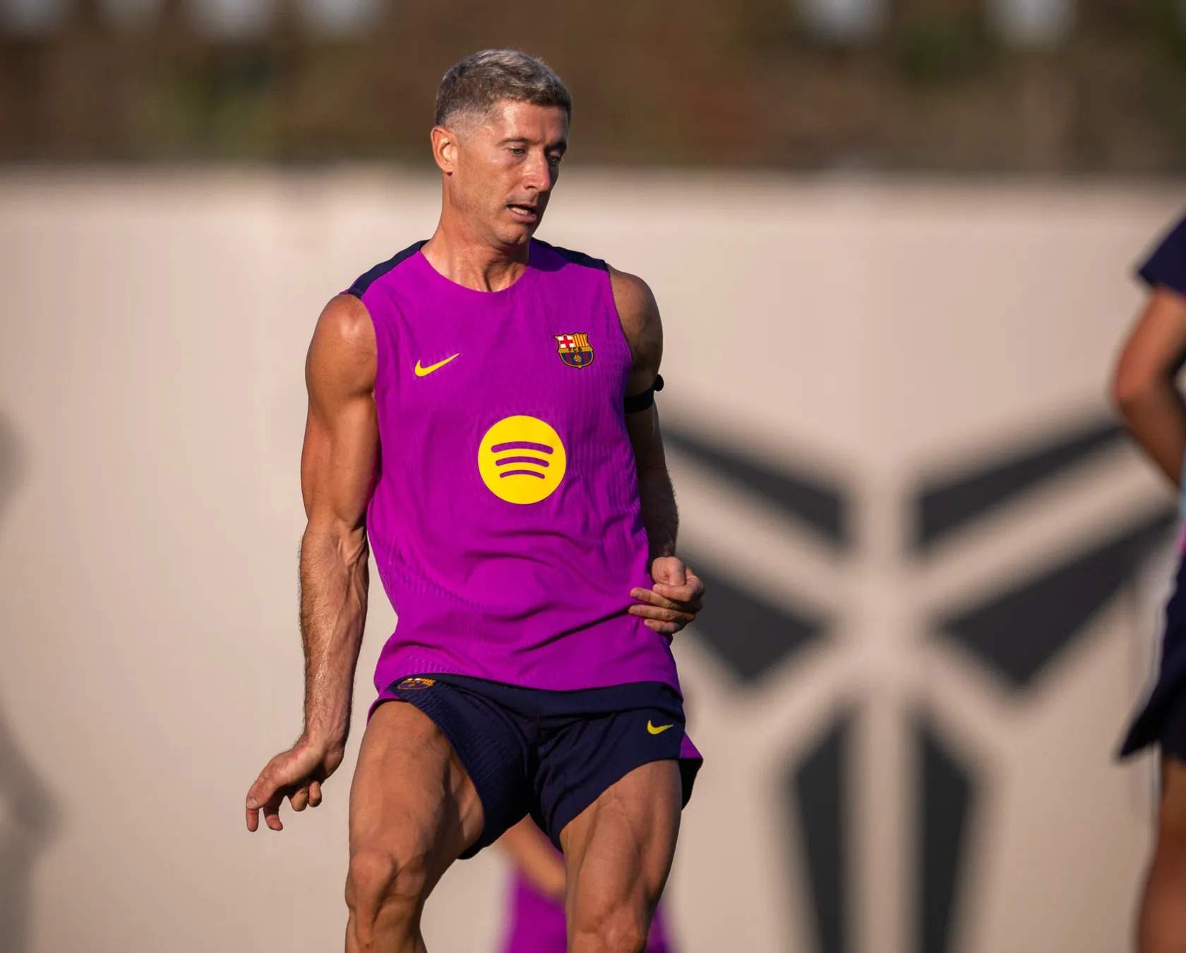 Flick treballa en la química entre Lamine Yamal i Lewandowski