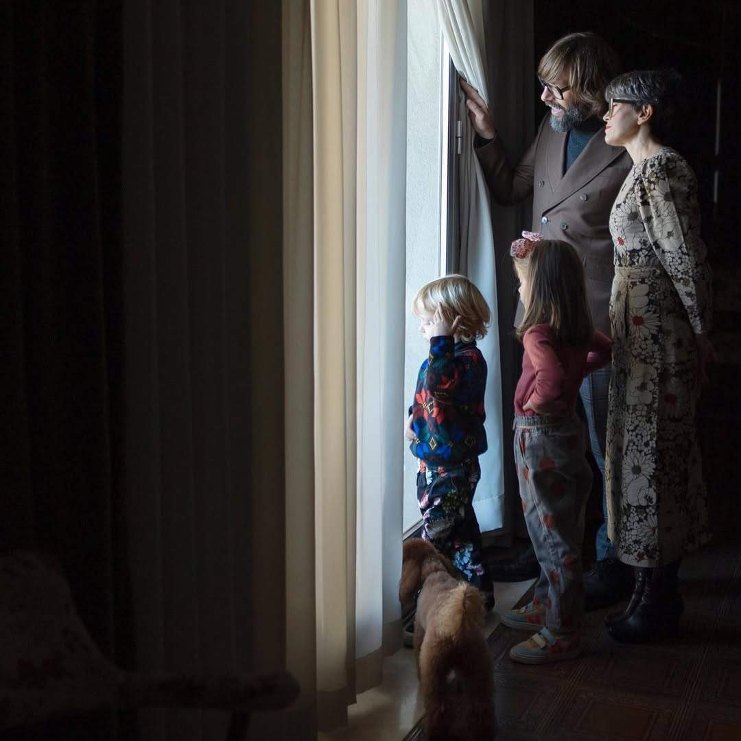 Òscar Dalmau i Thais Villas con sus dos hijos / Instagram @beigott_noemielias Òscar Dalmau i Thais Villas con sus dos hijos / Instagram @beigott_noemielias