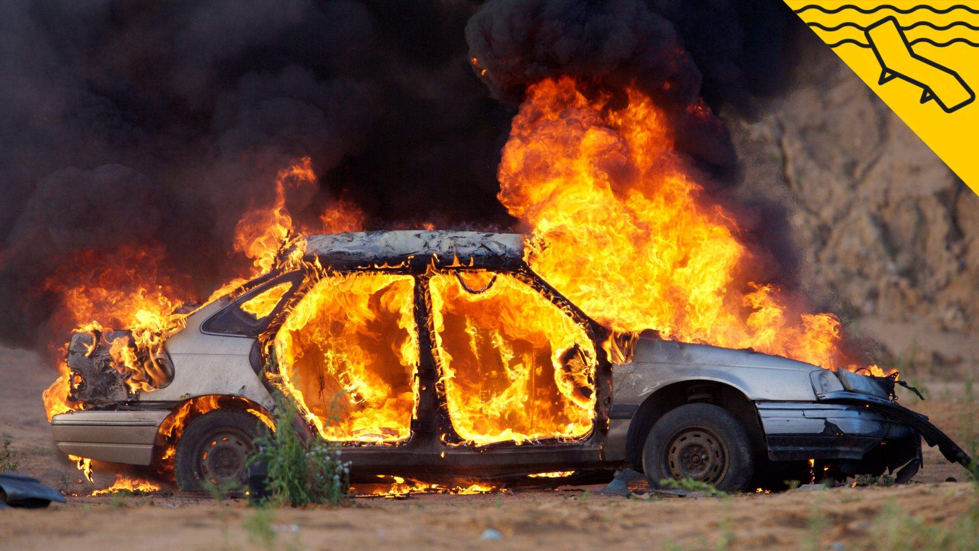 5 objectes que poden explotar si els deixes al cotxe
