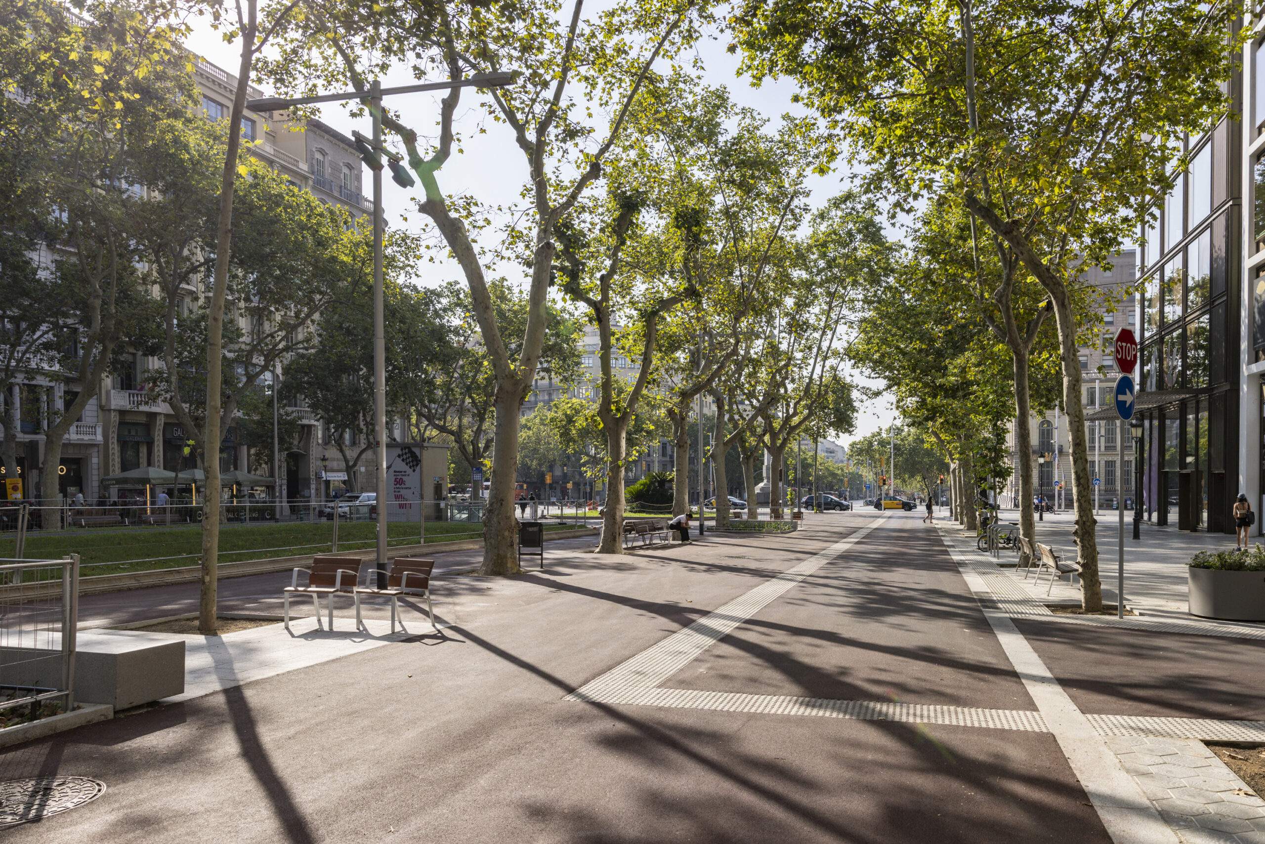 Els Jardinets de Gràcia de Barcelona guanyen espai pels vianants un cop acabades les obres de reforma