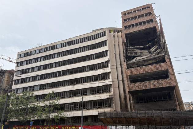 Ministerio de Defensa serbio bombardeado por la OTAN / Lluís Tomàs