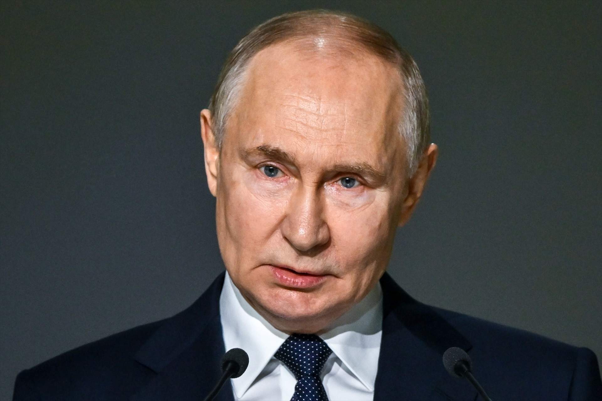 S’arrisca Putin a ser detingut un cop trepitgi els Estats Units?