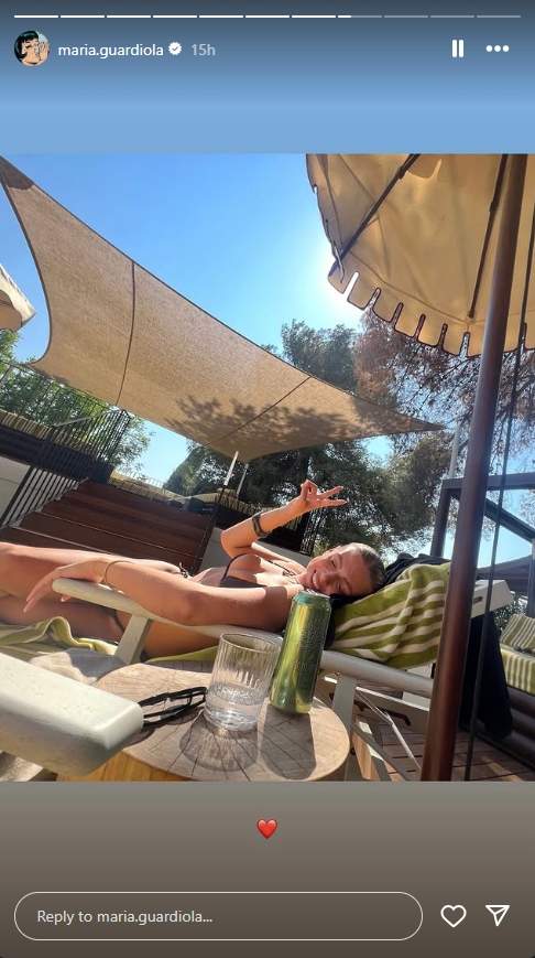 Maria Guardiola con una amiga en Eivissa Instagram