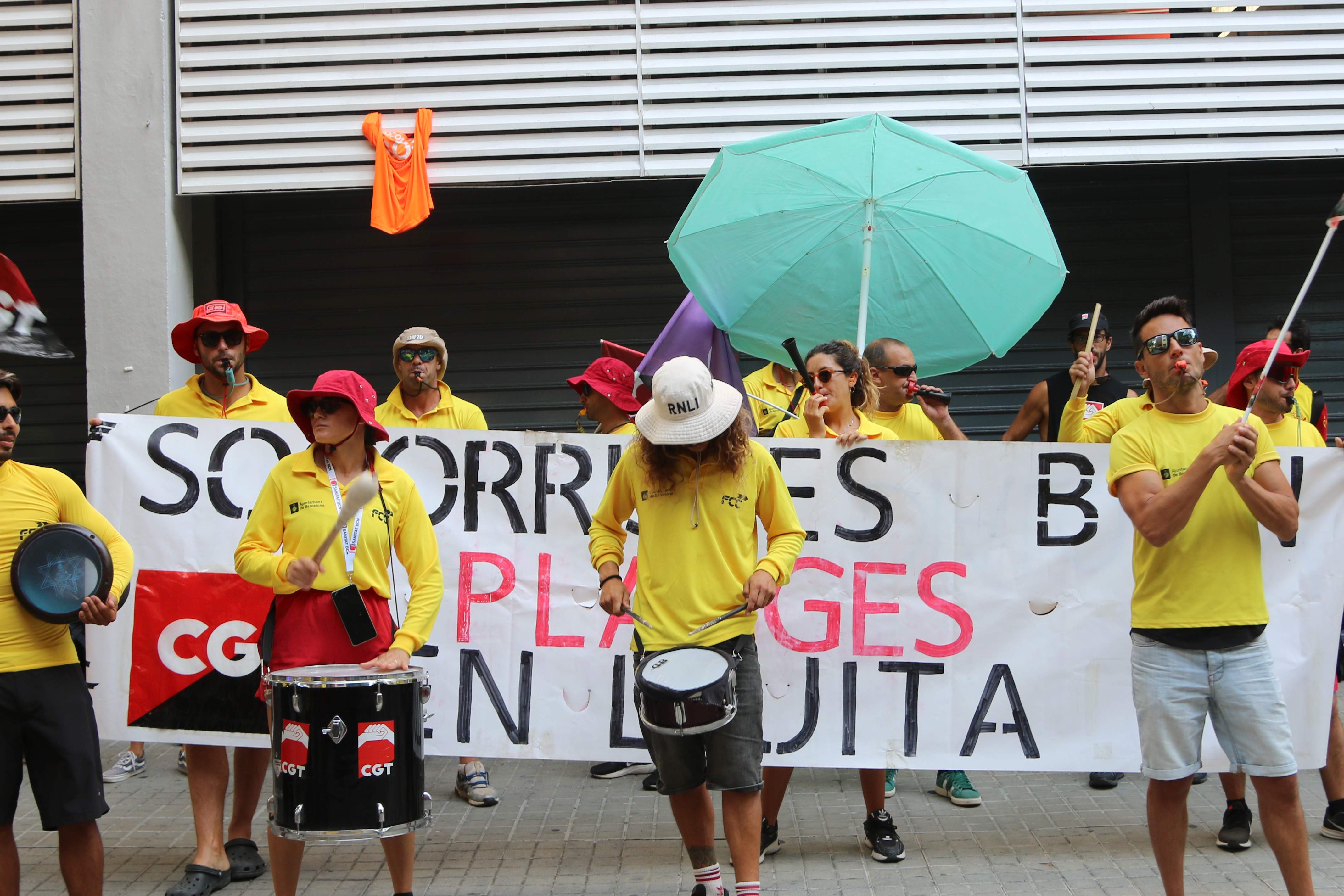 socorristes barcelona vaga / ACN