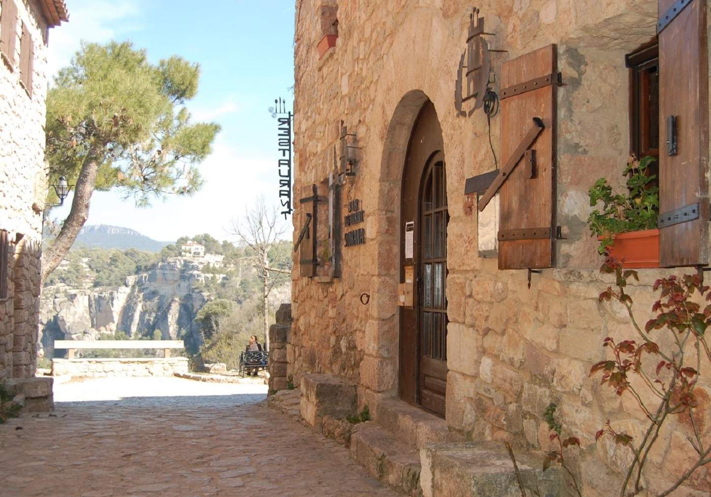 Restaurant Siurana, façana exterior Foto Víctor Antich