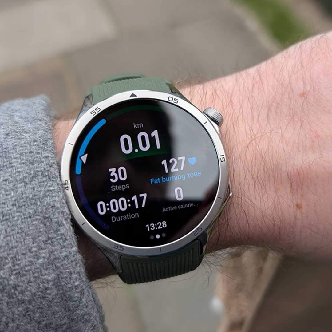Bateria de dies i funcions premium: el smartwatch que posa en un compromís l’Apple Watch