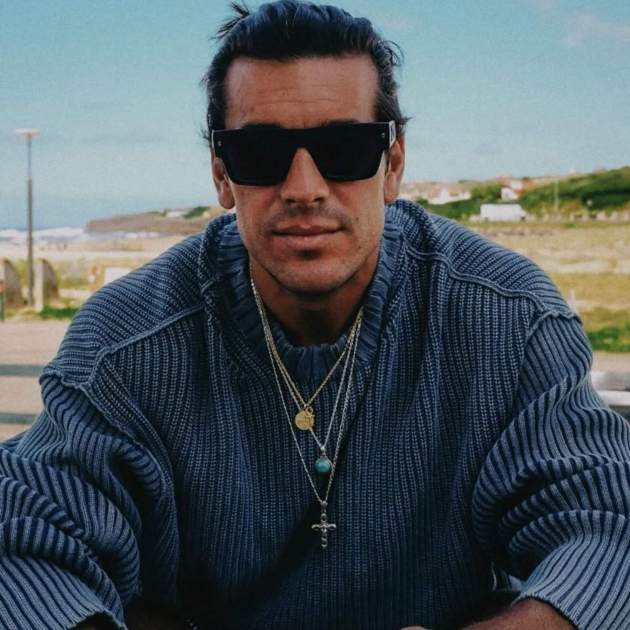 El collar de Mario Casas   Instagram