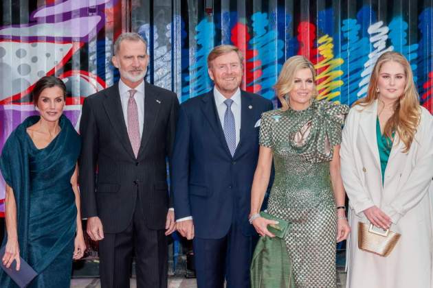 Felip, Letícia amb Guillem, Máxima i Amalia, familia reial d'Holanda / Gtres