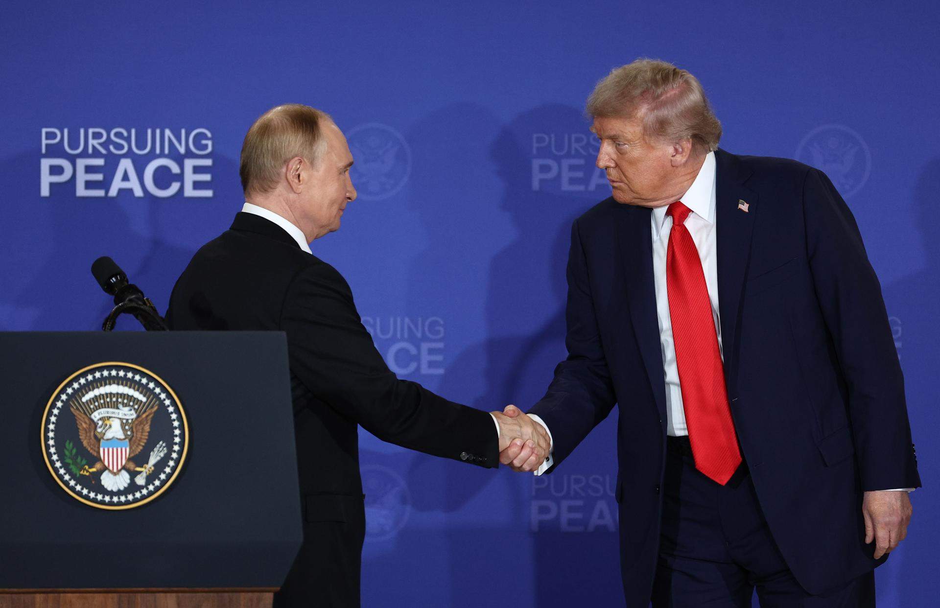 Trump recula i descarta ara la reunió amb Putin a Budapest