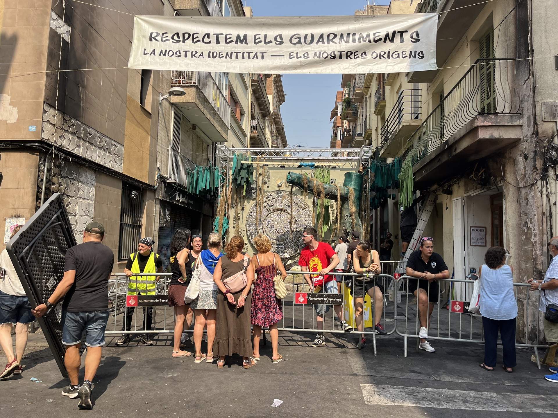 Incendi a la festa major de Gràcia: crema el guarnit principal del carrer Verdi