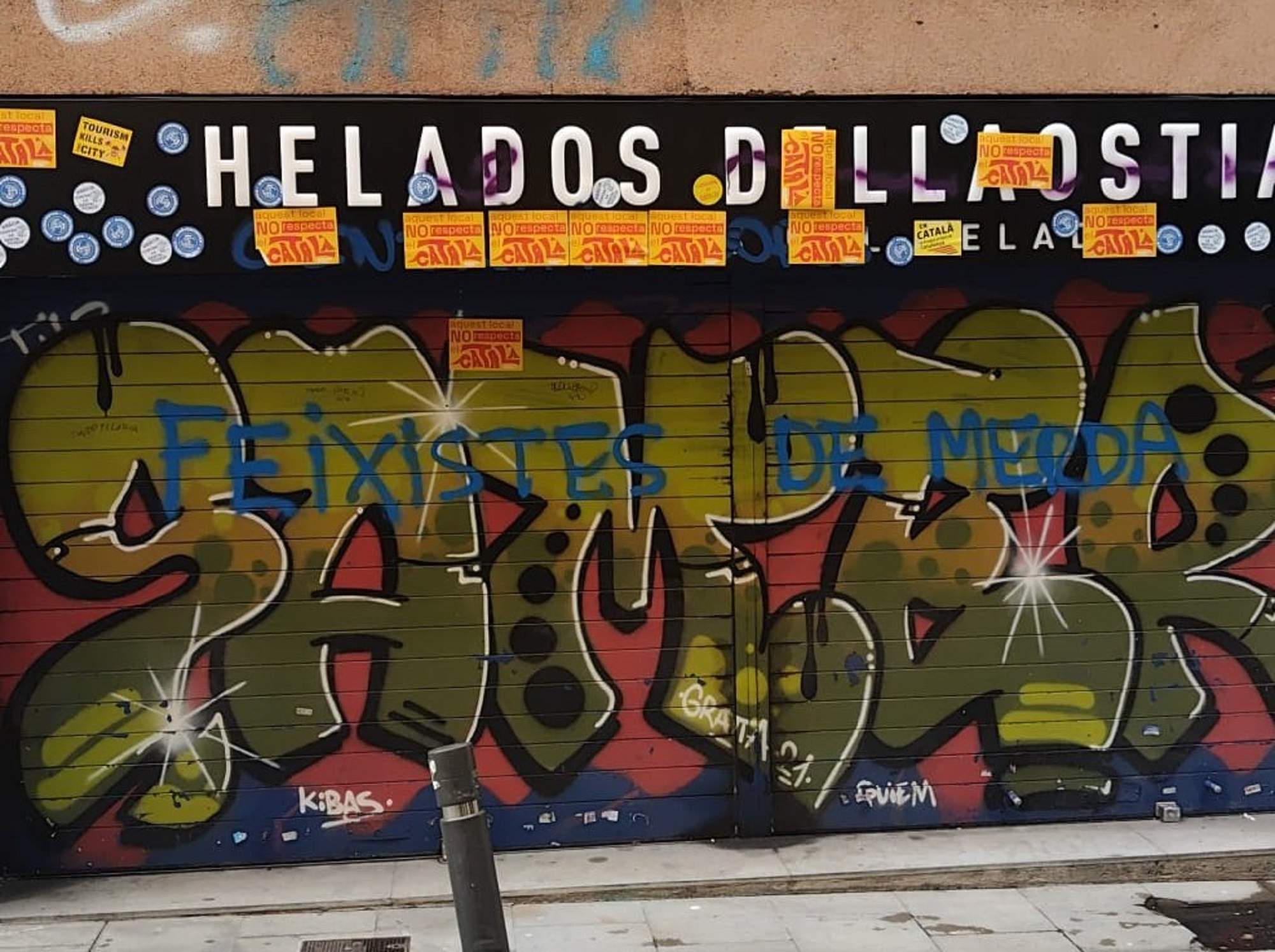 vandalitzen gelateria catalanofoba gracia