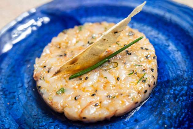 ADA 3 PLATOS TARTAR GAMBAS ADA 3 PLATOS TARTAR GAMBAS