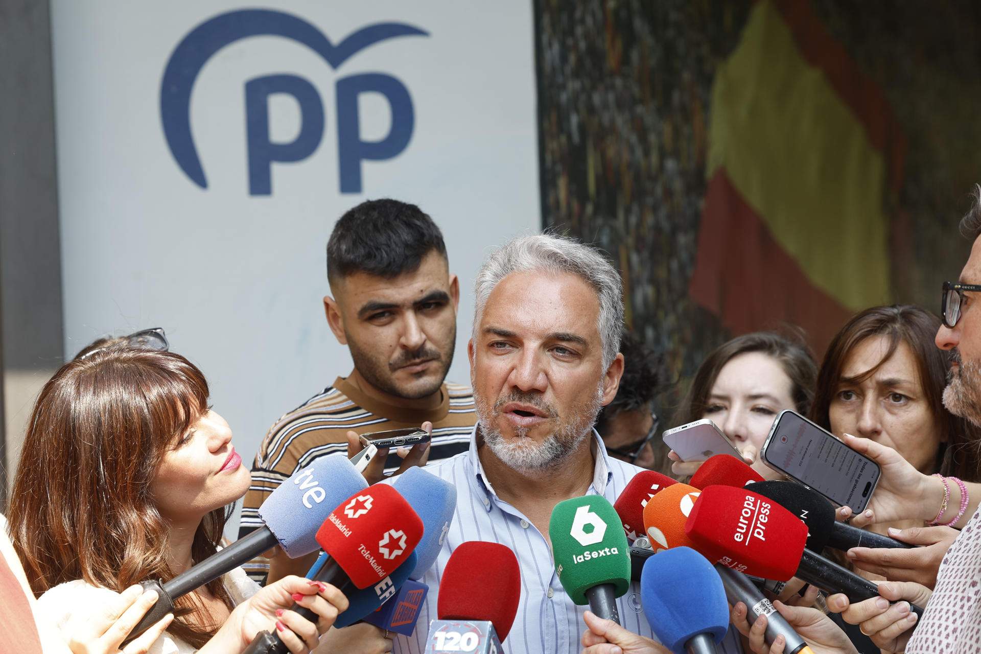 Bendodo (PP) titlla la directora de Protecció Civil d’Espanya de “piròmana” i ella esclata
