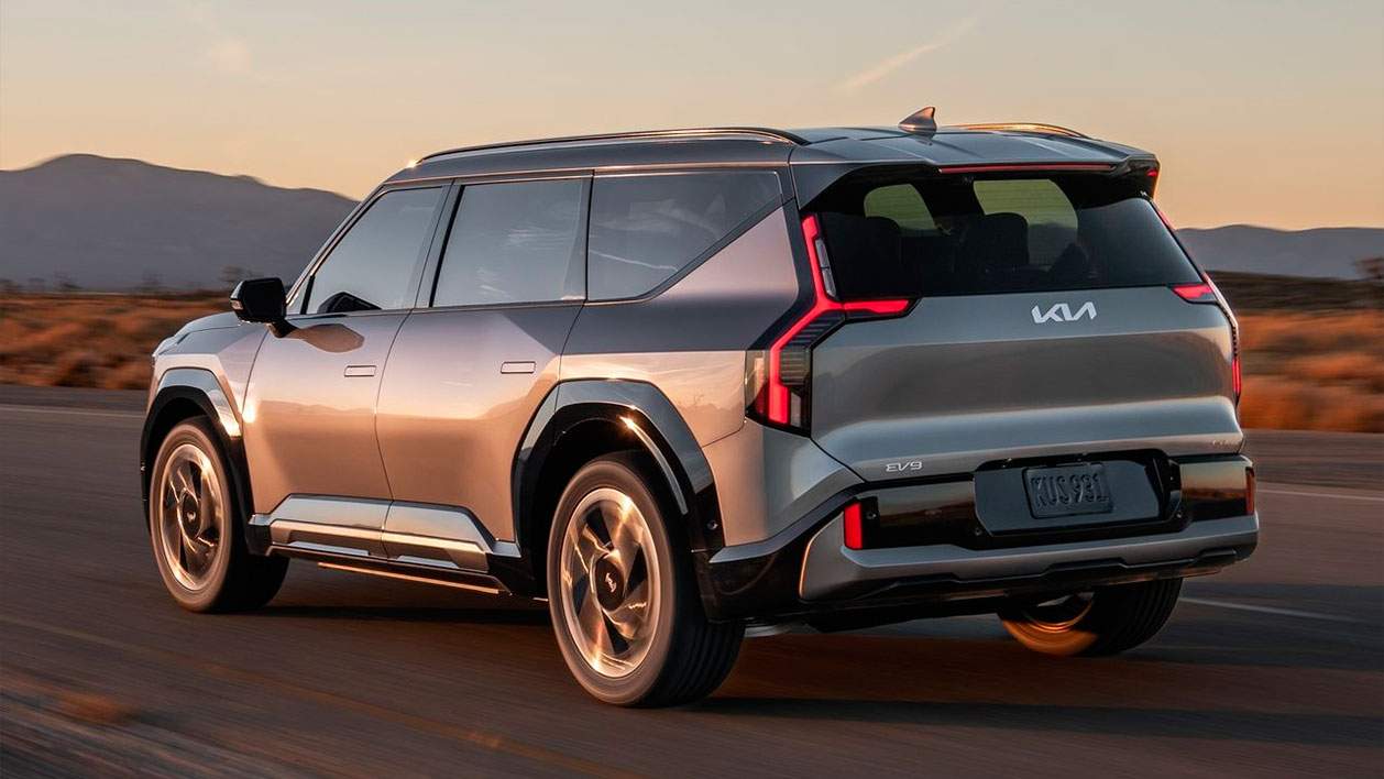 Si tapasen el logo pensarías que es un premium porque este Kia tiene de todo