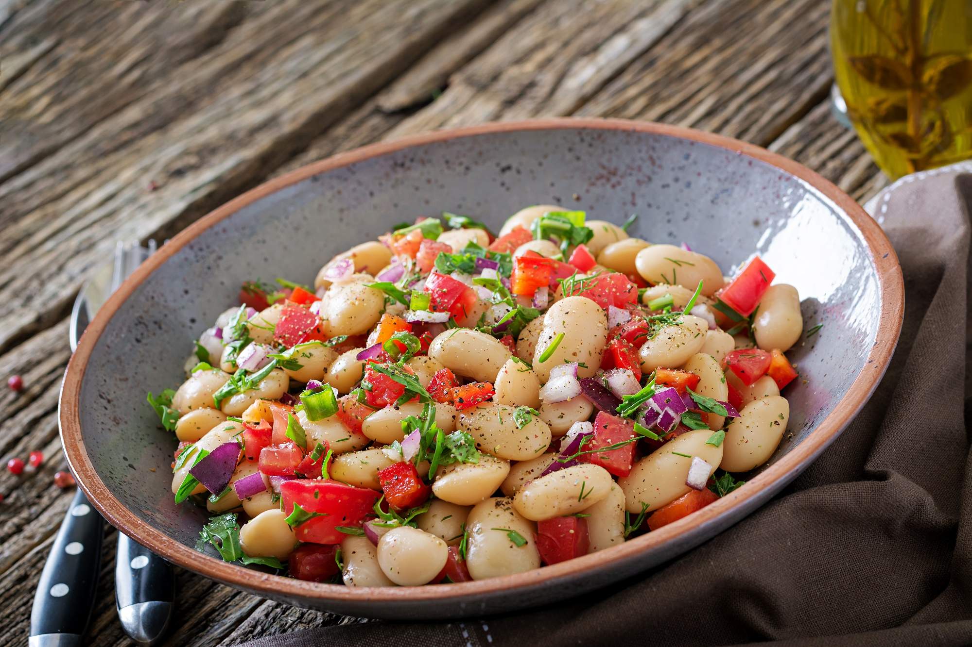 La ensalada tradicional catalana más fresquita y fácil de preparar en verano