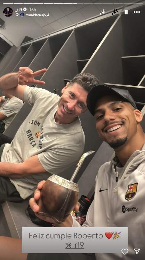 Ronald Araújo felicita Robert Lewandowski por|para su 37.º aniversario|cumpleaños IG