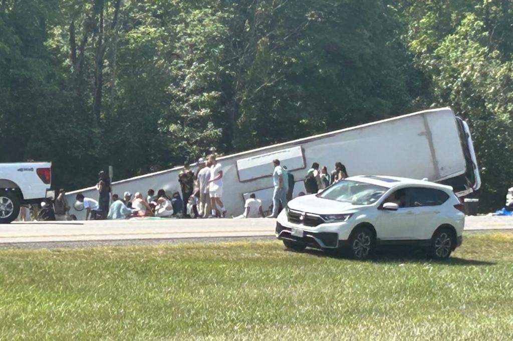 Varios muertos al volcar un autobús de turistas que volvían del Niágara, al norte del estado de Nueva York