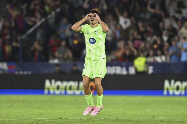 Pedri celebra un gol amb el Barça contra el Llevant / Foto: EFE Pedri celebra un gol amb el Barça contra el Llevant / Foto: EFE