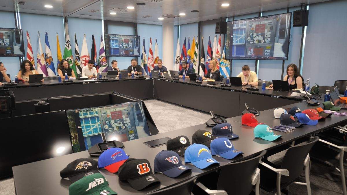 La lliga de futbol americà prepara ja a Madrid el partit que celebrarà al Santiago Bernabéu