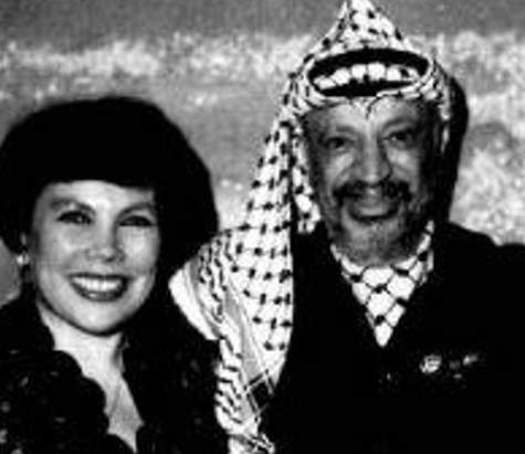 Isabel Pisano, amb Yaser Arafat